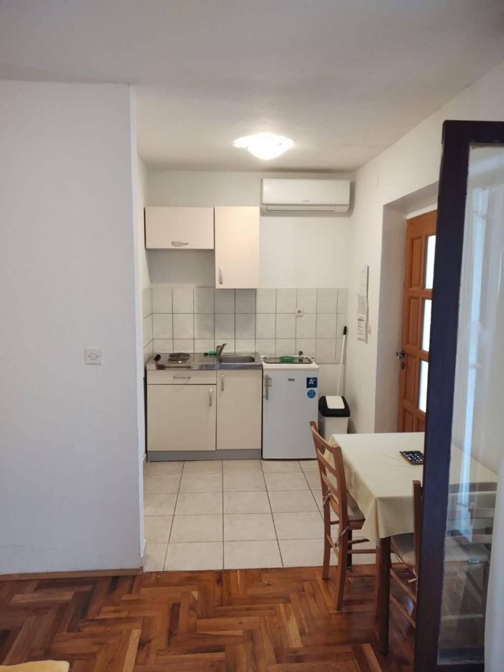 Apartments Vale - 450M To The Beach ヴォディツェ エクステリア 写真